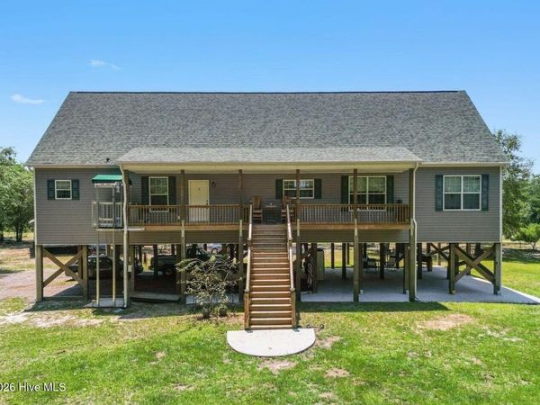 364 Murray Turner Farm Road, Burgaw, NC 28425
