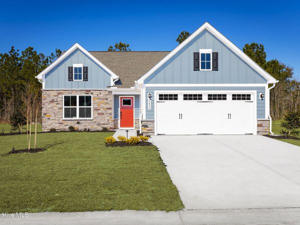 4265 Farmfield Drive, Navassa, NC 28451
