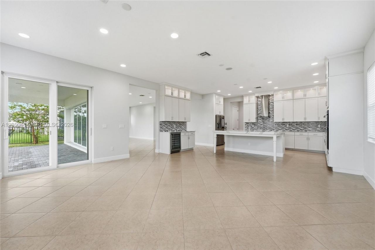 15239 Goldfinch Cir , Unit 15239, Westlake, FL 33470 Photo