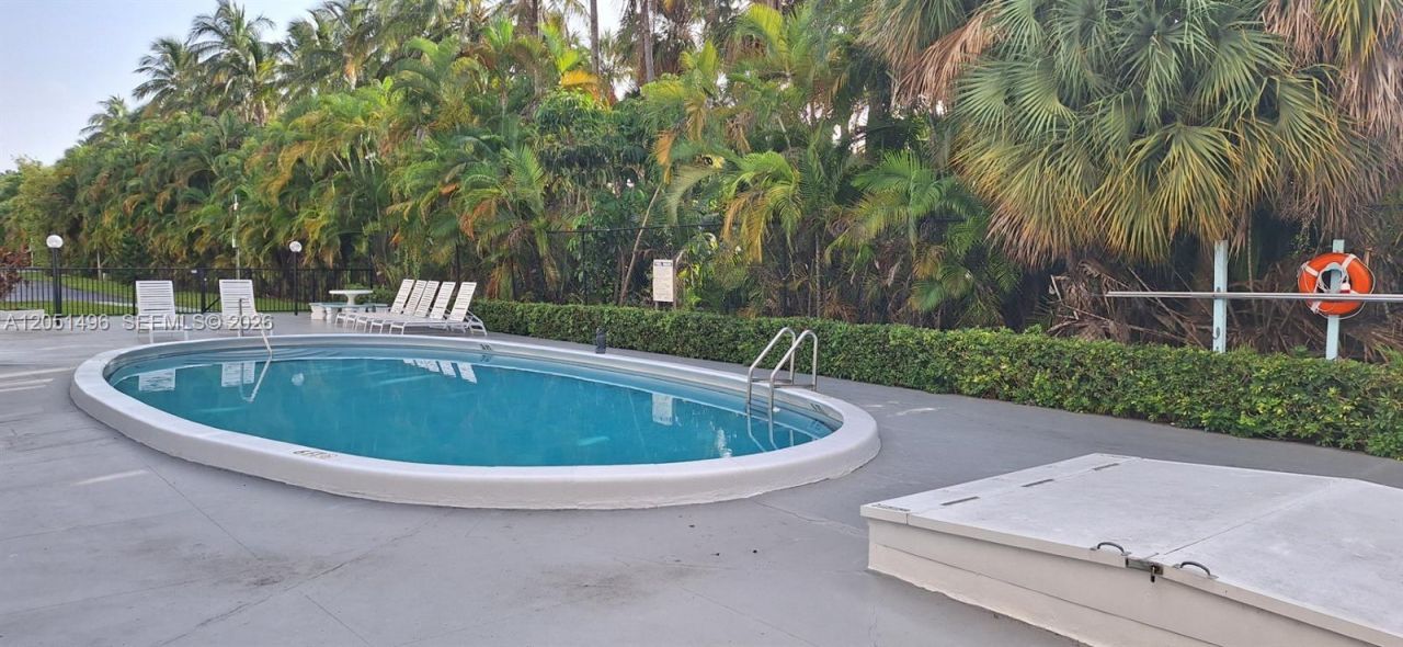 200 NE 14th Ave , Unit 314, Hallandale Beach, FL 33009 Photo