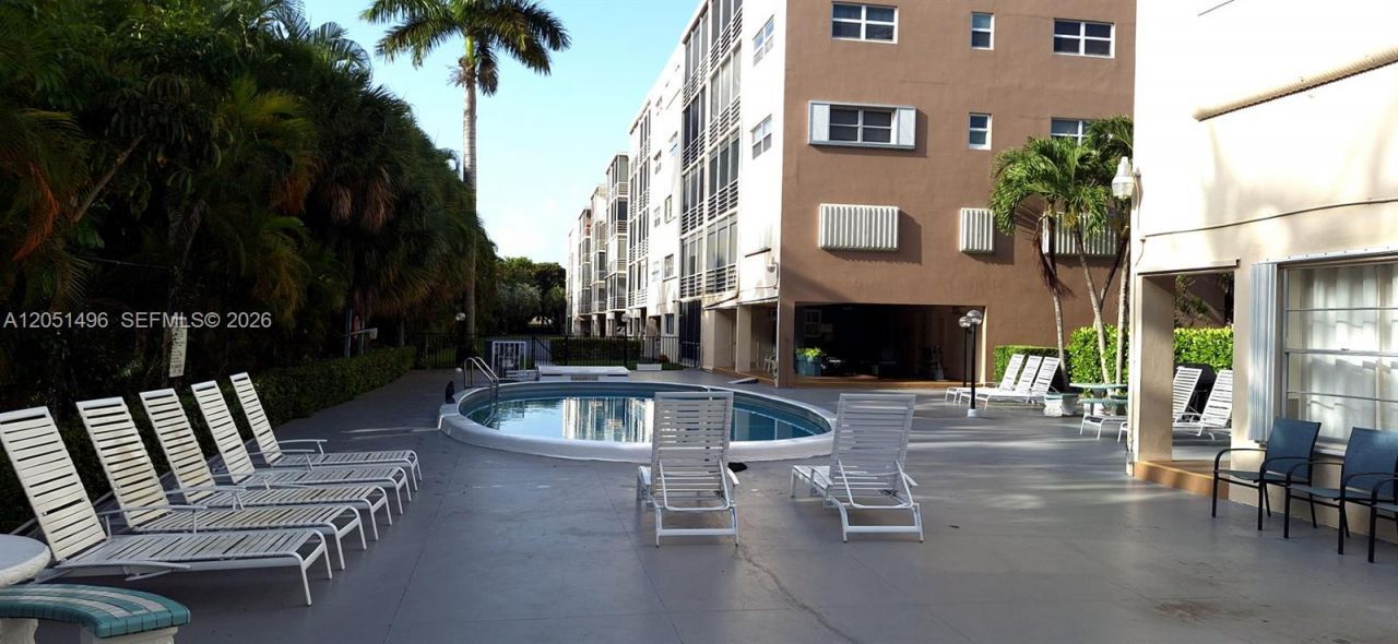 200 NE 14th Ave , Unit 314, Hallandale Beach, FL 33009 Photo
