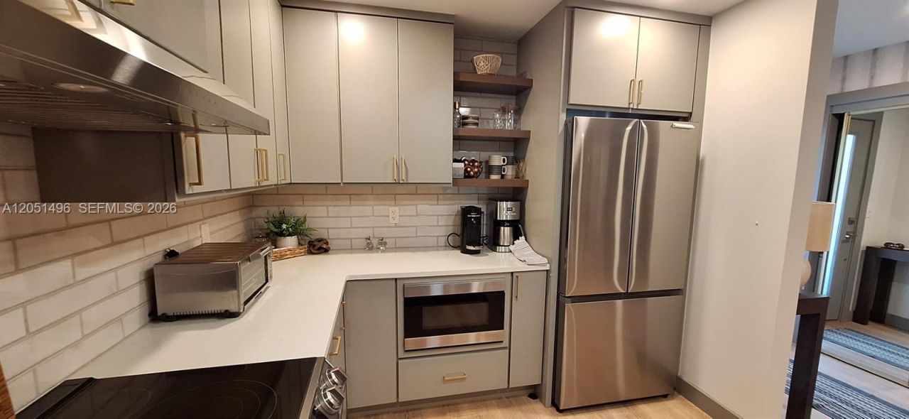 200 NE 14th Ave , Unit 314, Hallandale Beach, FL 33009 Photo