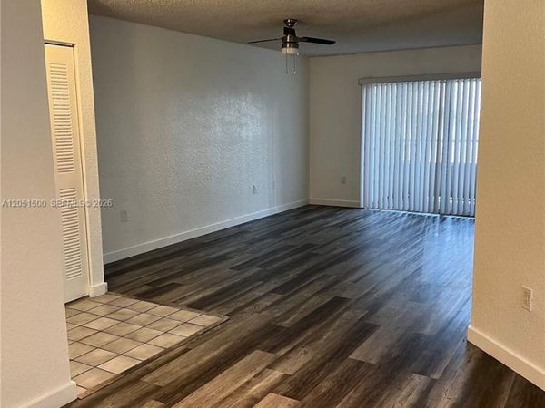 2831 N Oakland Forest Dr , Unit 210, Oakland Park, FL 33309