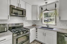 127 United Lane photo 4