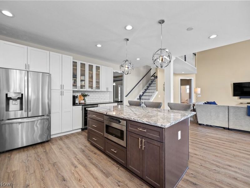 27130 Lynde Drive, Olmsted Township, OH 44138 Photo 18