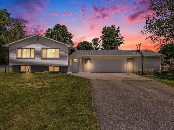 8197 Federal Road S, Shepherd, MI 48883