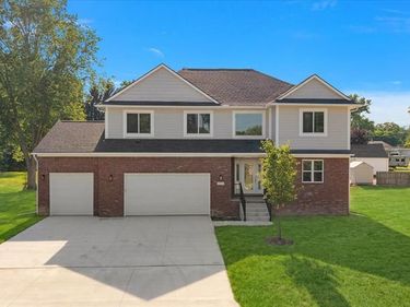47515 Vanker Avenue, Shelby Twp, MI 48317