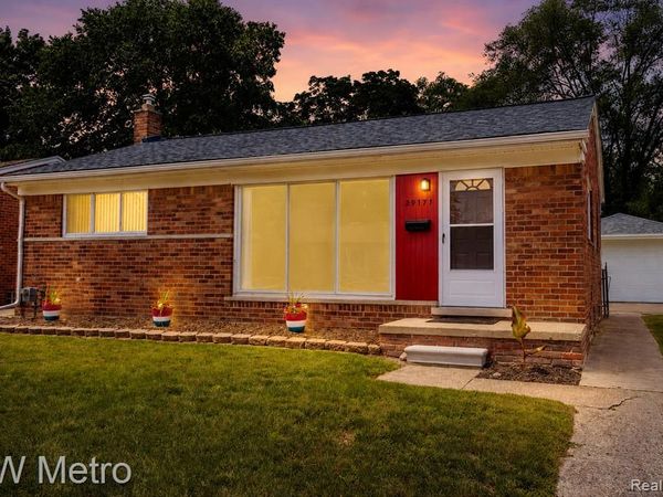 29171 Mark Avenue, Madison Heights, MI 48071
