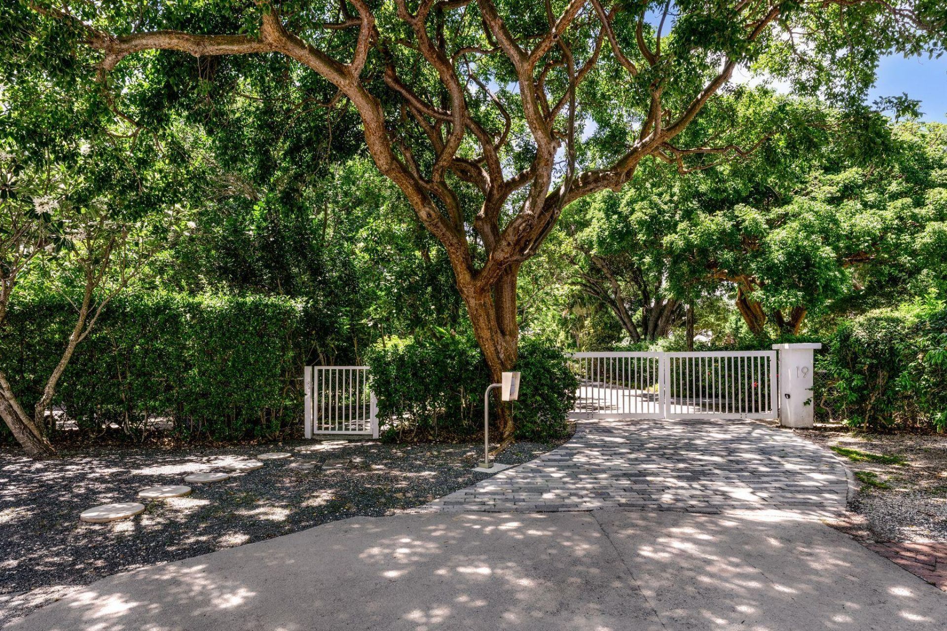 19 Avacado Street, Islamorada, FL 33036 Photo
