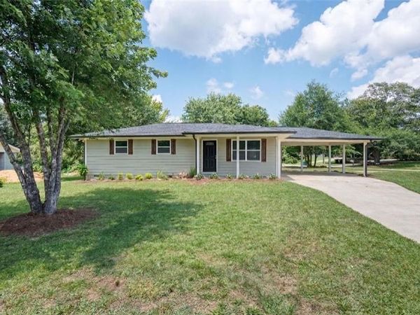 163 Pierce Road , Hiram, GA 30141