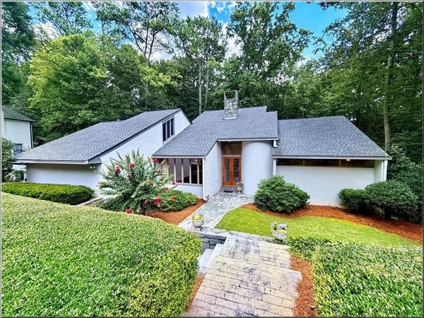 320 Fauna Court , Sandy Springs, GA 30350