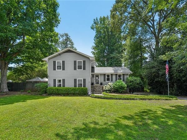 4852 Arrowhead Trail West SW, Lilburn, GA 30047