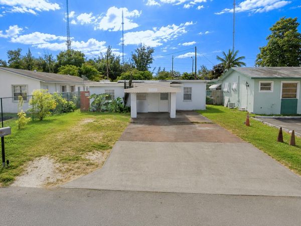 6142 SW 40th Court, Miramar, FL 33023
