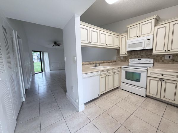 9919 Nob Hill Court, Unit 9919, Sunrise, FL 33351