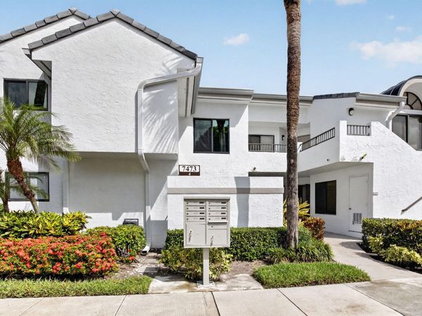 7473 Glendevon Lane, Unit 402, Delray Beach, FL 33446