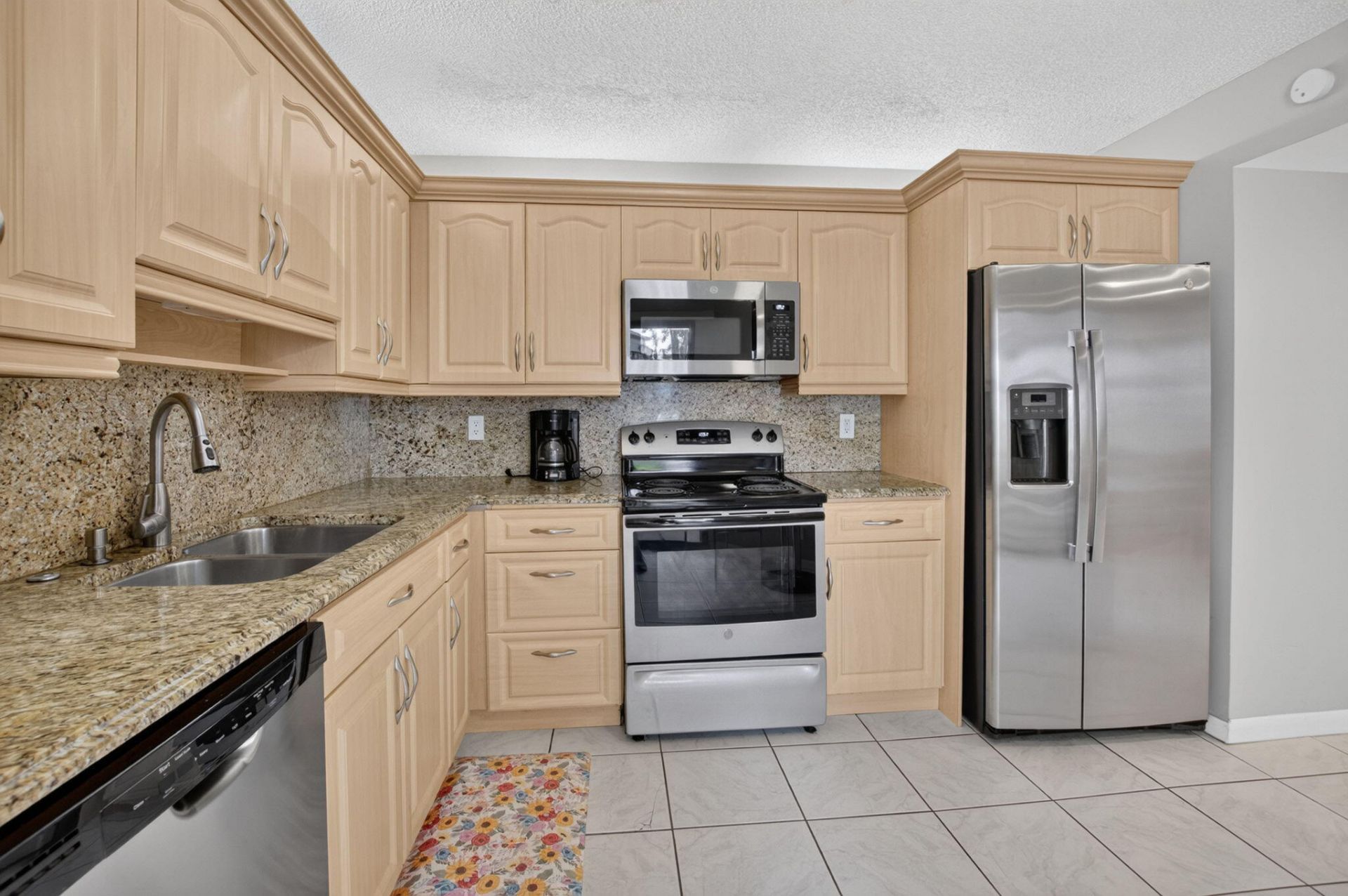 7473 Glendevon Lane, Unit 402, Delray Beach, FL 33446 Photo