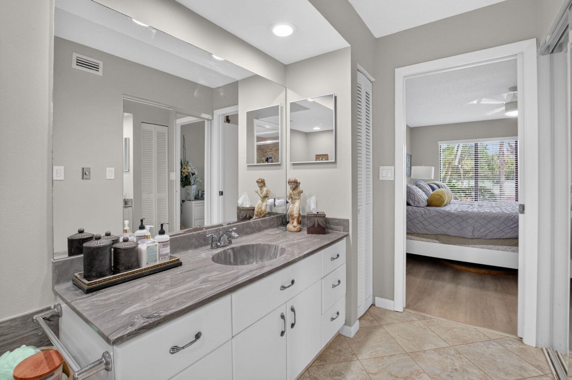 7473 Glendevon Lane, Unit 402, Delray Beach, FL 33446 Photo