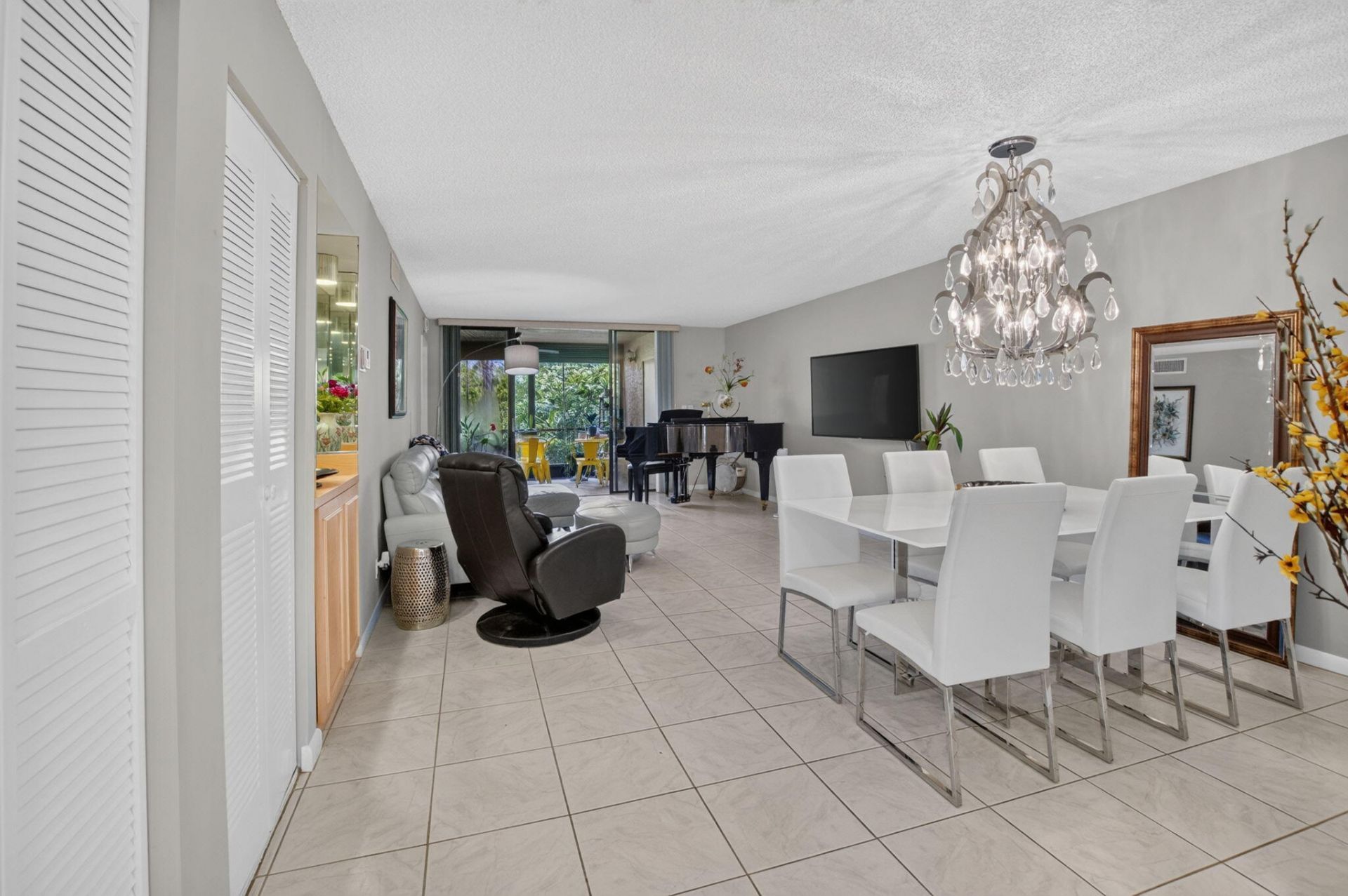 7473 Glendevon Lane, Unit 402, Delray Beach, FL 33446 Photo