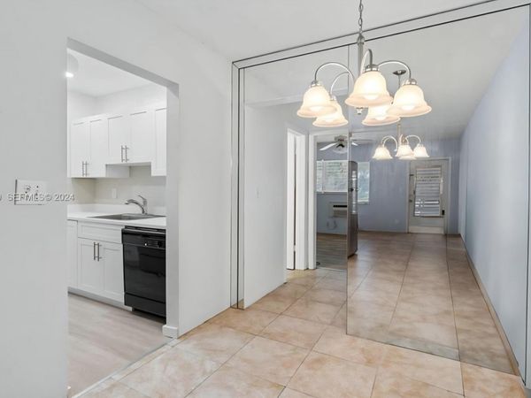2000 NE 51st Court, Unit 108, Fort Lauderdale, FL 33308