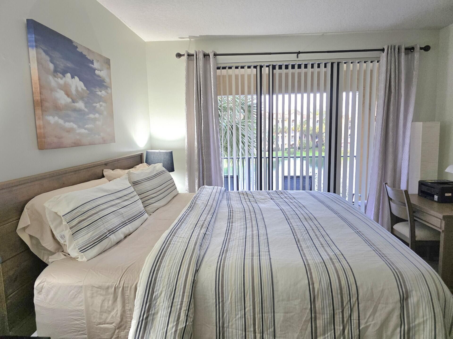 300 Uno Lago Drive, Unit 303, Juno Beach, FL 33408 Photo