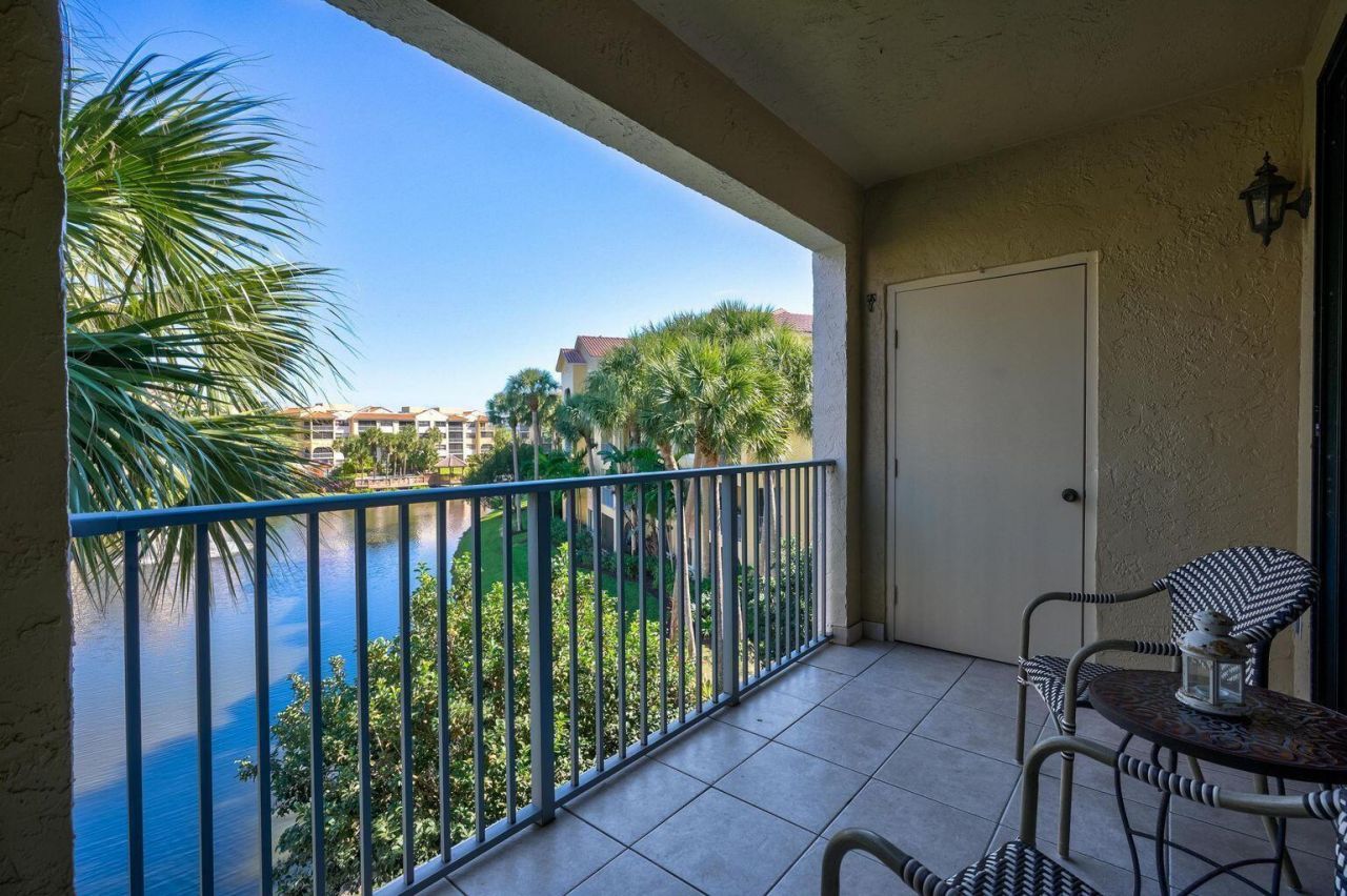 300 Uno Lago Drive, Unit 303, Juno Beach, FL 33408 Photo