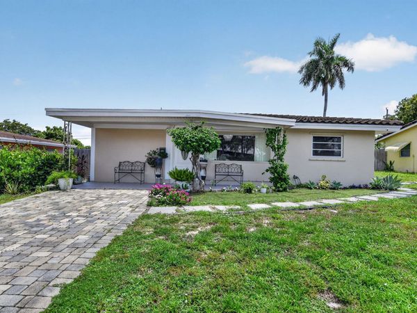 421 SW 2nd Street, Boca Raton, FL 33432