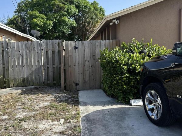 641 W 9th, Unit 2, Riviera Beach, FL 33404