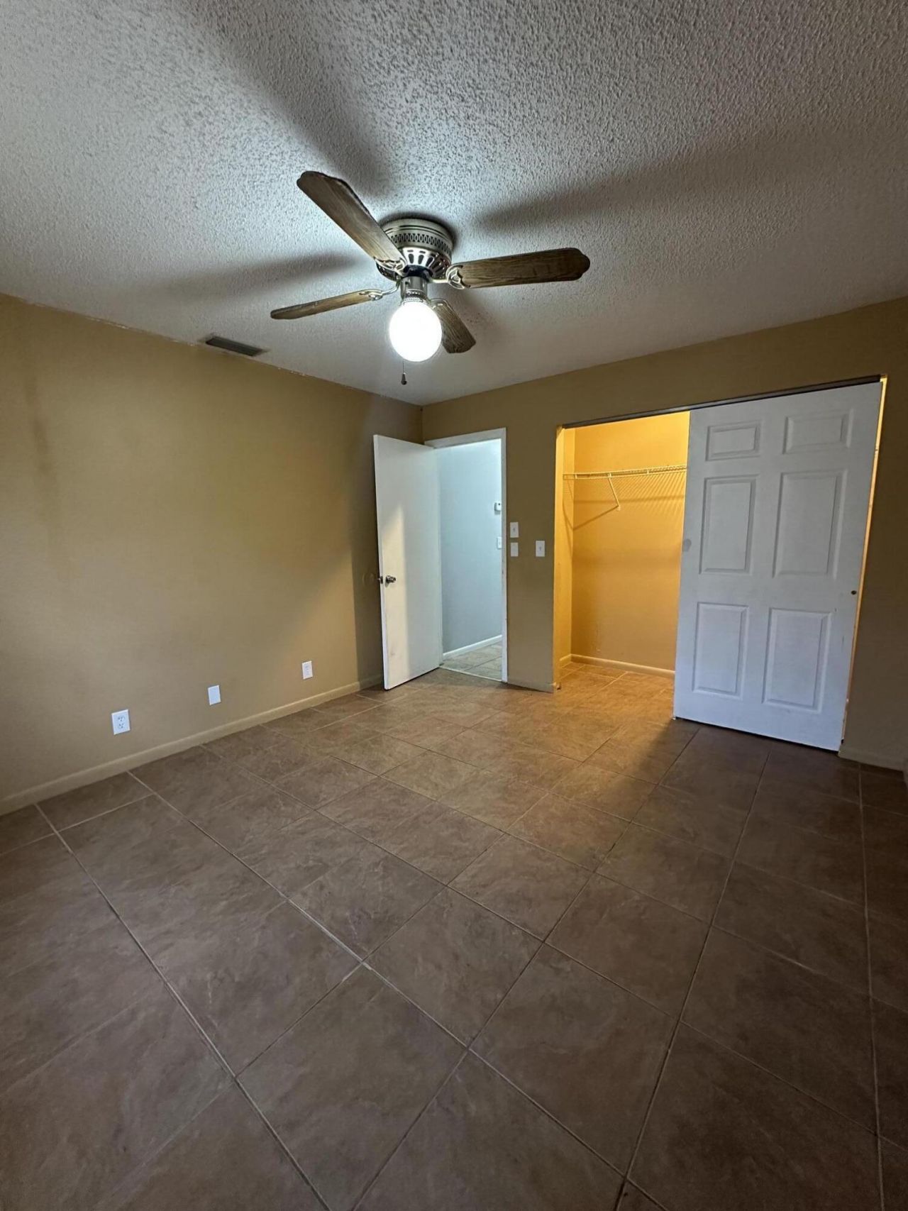 641 W 9th, Unit 2, Riviera Beach, FL 33404 Photo