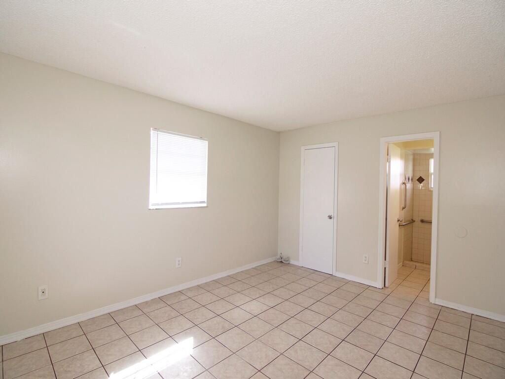 1190 SE Puritan Lane, Port Saint Lucie, FL 34983 Photo