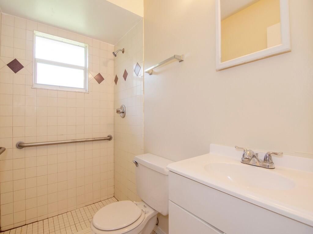 1190 SE Puritan Lane, Port Saint Lucie, FL 34983 Photo
