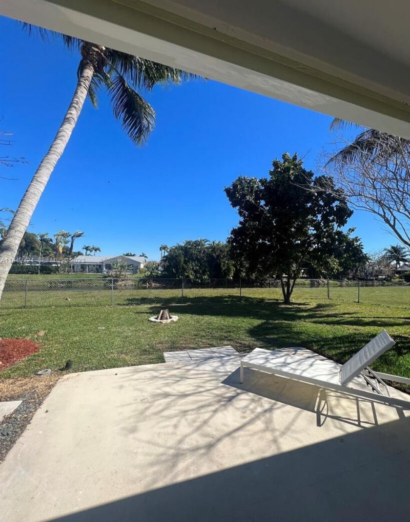 19420 Carolina Circle, Boca Raton, FL 33434 Photo