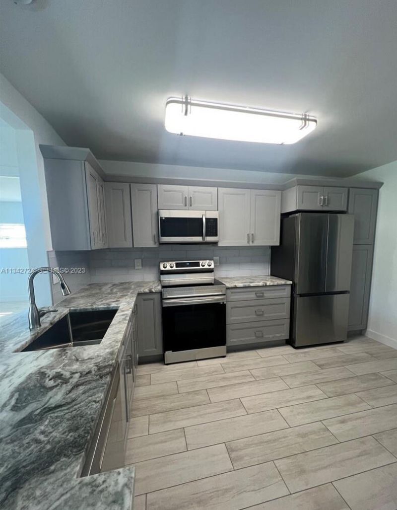 19420 Carolina Circle, Boca Raton, FL 33434 Photo