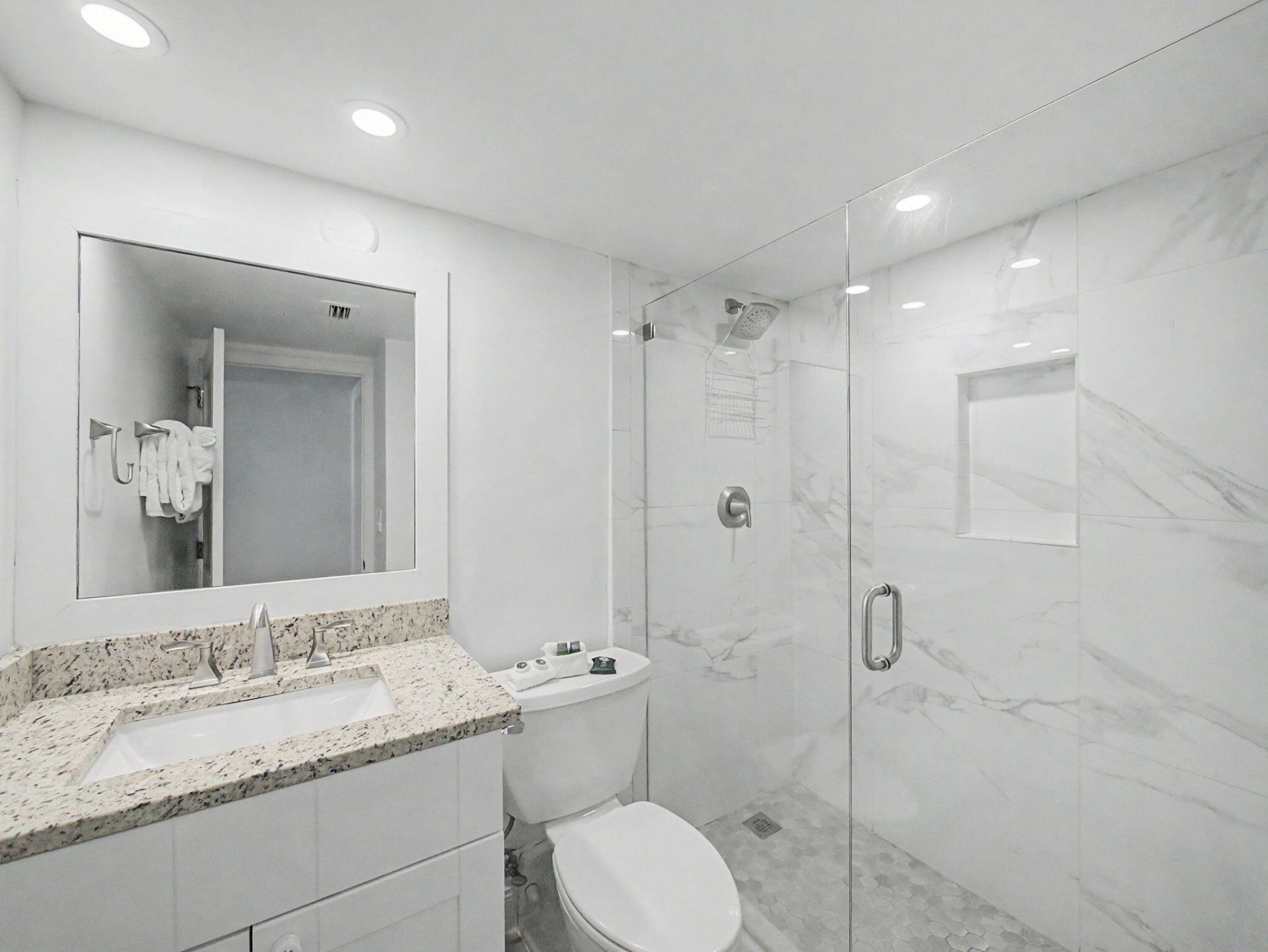 9800 S Ocean Drive, Unit 316, Jensen Beach, FL 34957 Photo