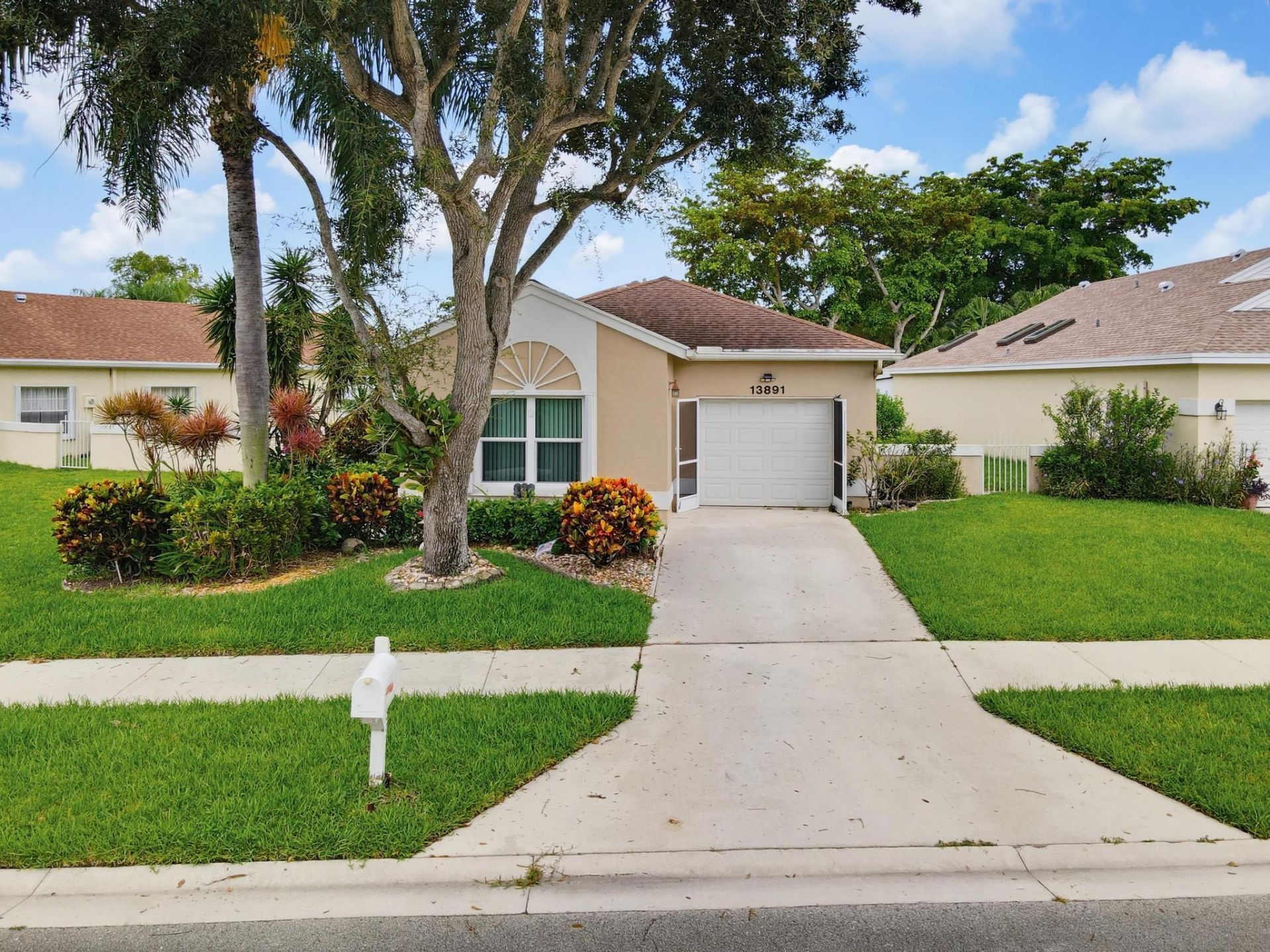 13891 Oneida Drive, Delray Beach, FL 33446 Photo