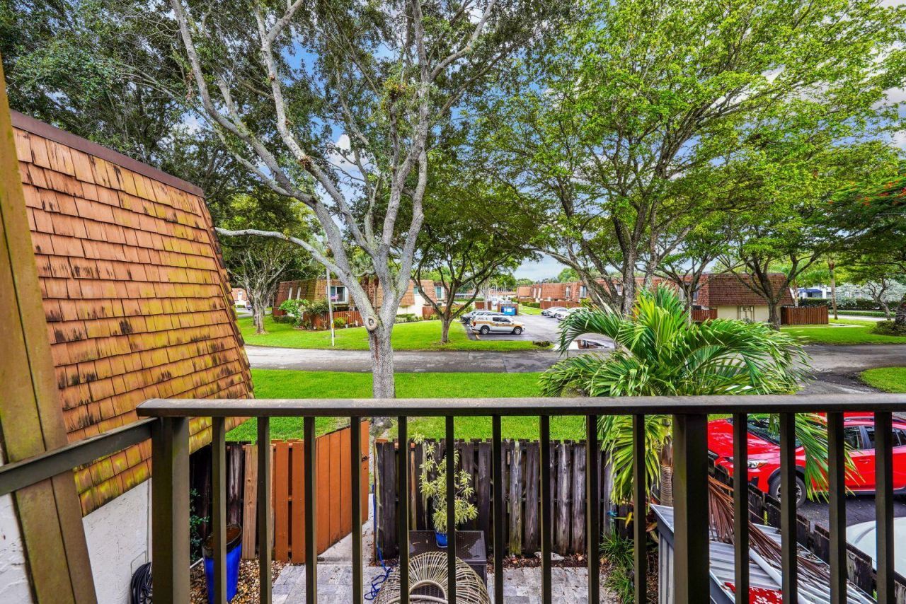 8910 SW 20th Place, Unit A-23, Davie, FL 33324 Photo