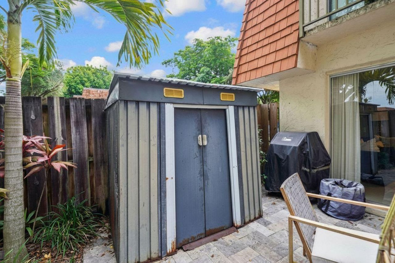 8910 SW 20th Place, Unit A-23, Davie, FL 33324 Photo