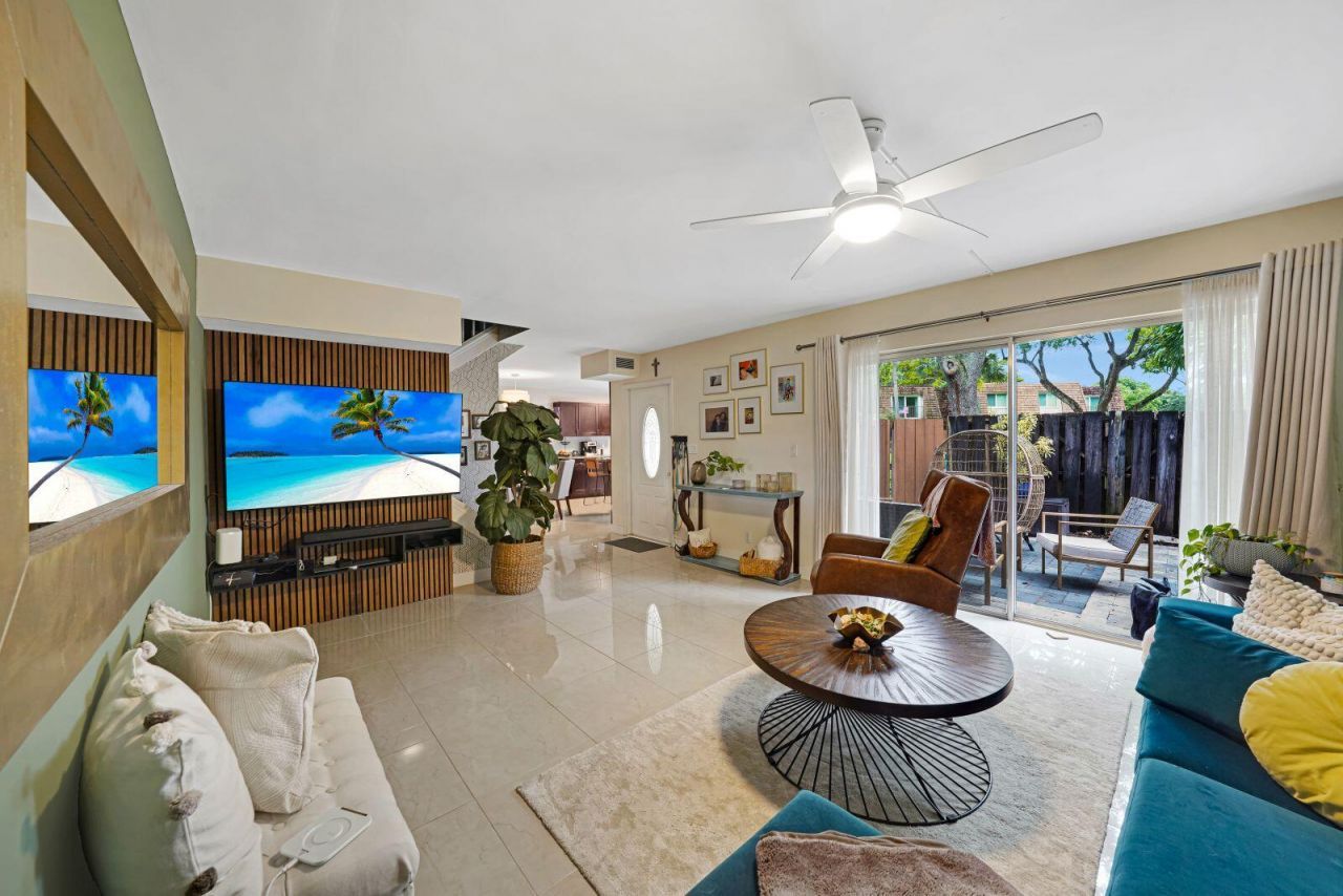 8910 SW 20th Place, Unit A-23, Davie, FL 33324 Photo