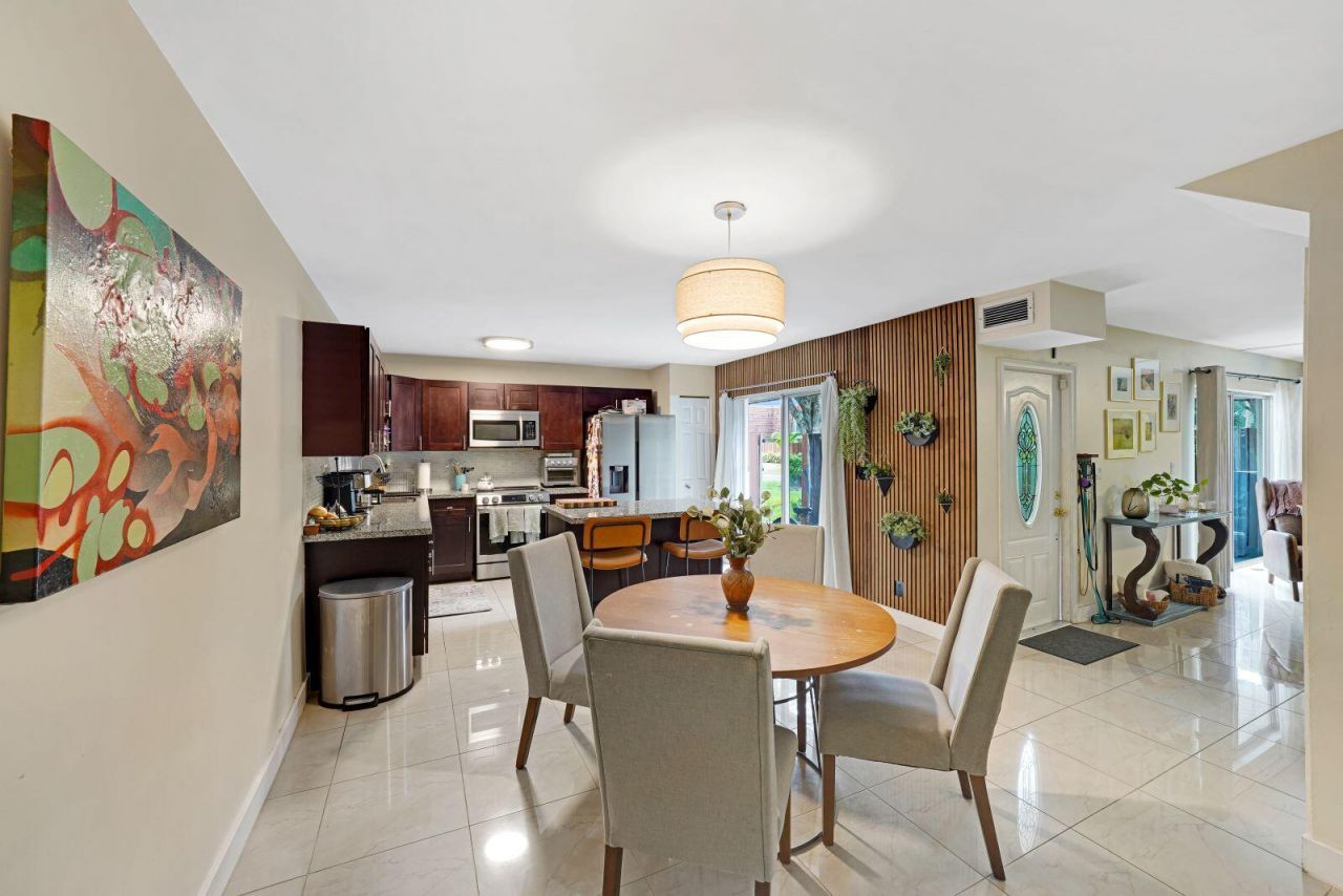 8910 SW 20th Place, Unit A-23, Davie, FL 33324 Photo