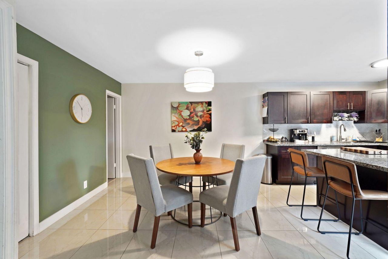 8910 SW 20th Place, Unit A-23, Davie, FL 33324 Photo