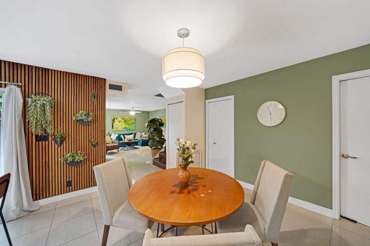 8910 SW 20th Place, Unit A-23, Davie, FL 33324 Photo