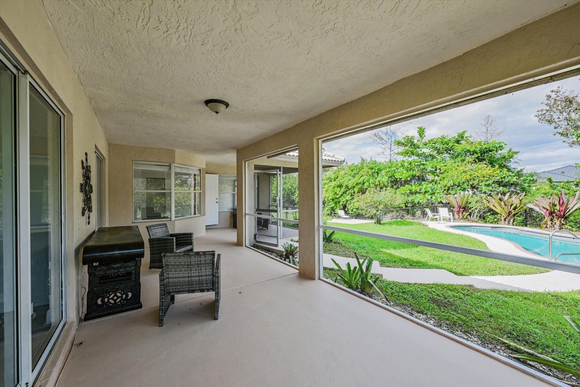 8671 155th Place N, Palm Beach Gardens, FL 33418 Photo