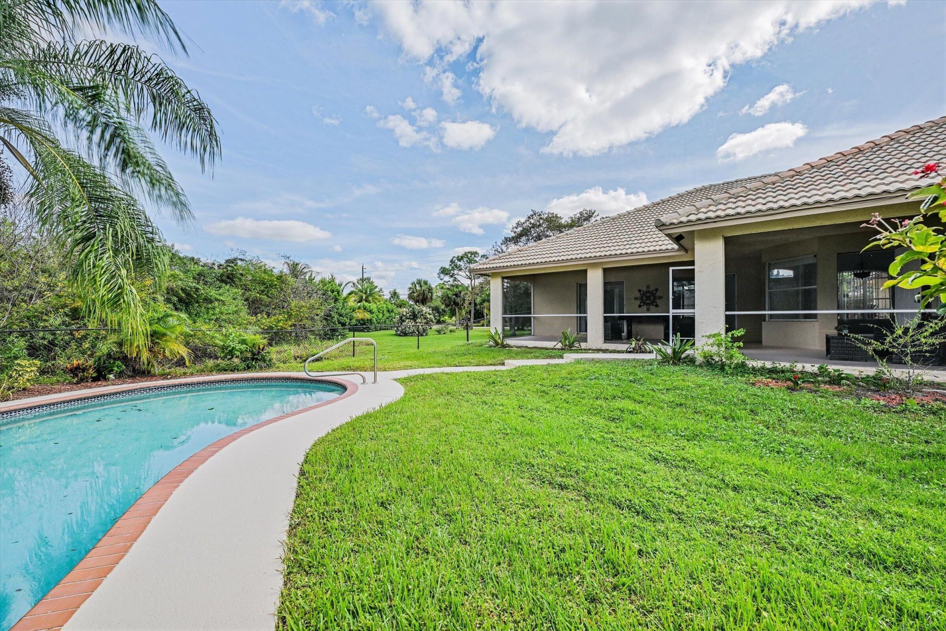 8671 155th Place N, Palm Beach Gardens, FL 33418 Photo