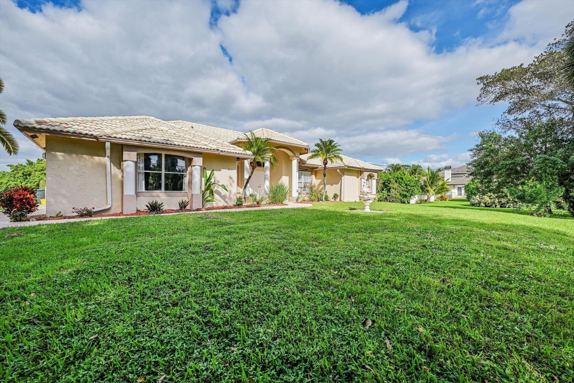 8671 155th Place N, Palm Beach Gardens, FL 33418 Photo