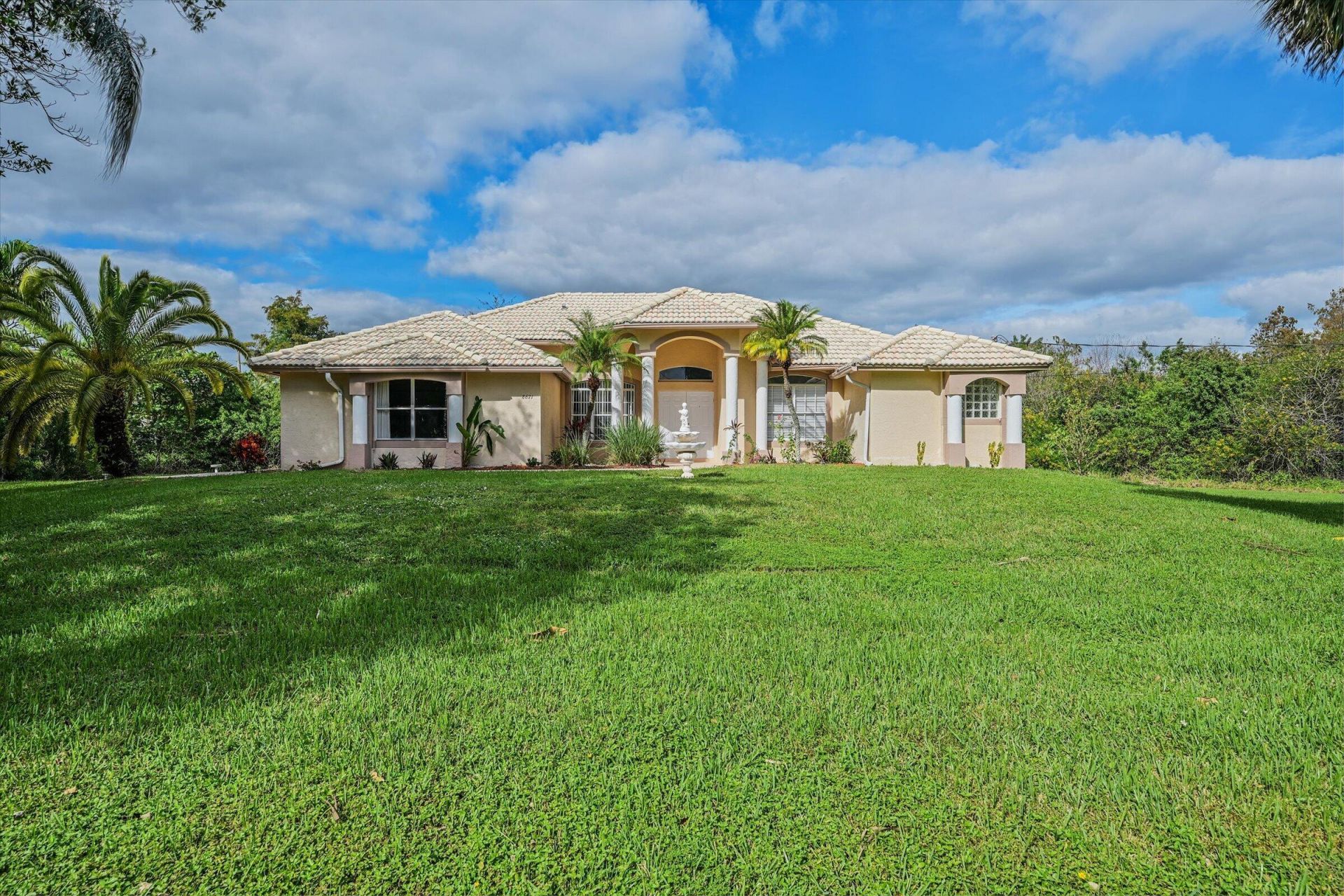 8671 155th Place N, Palm Beach Gardens, FL 33418 Photo
