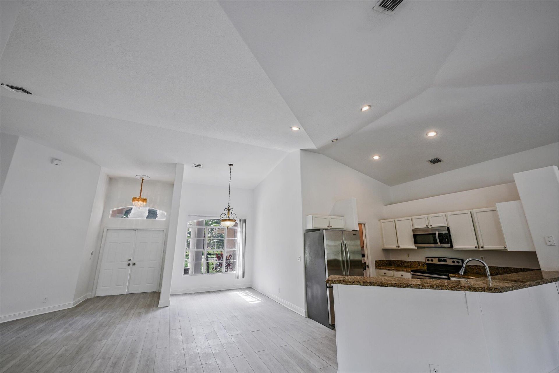 8671 155th Place N, Palm Beach Gardens, FL 33418 Photo