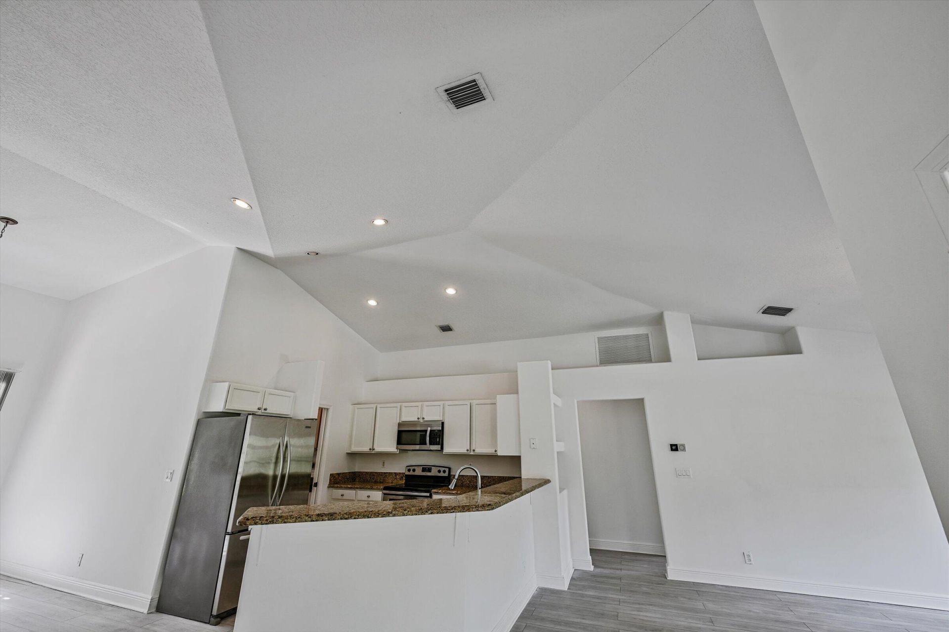 8671 155th Place N, Palm Beach Gardens, FL 33418 Photo