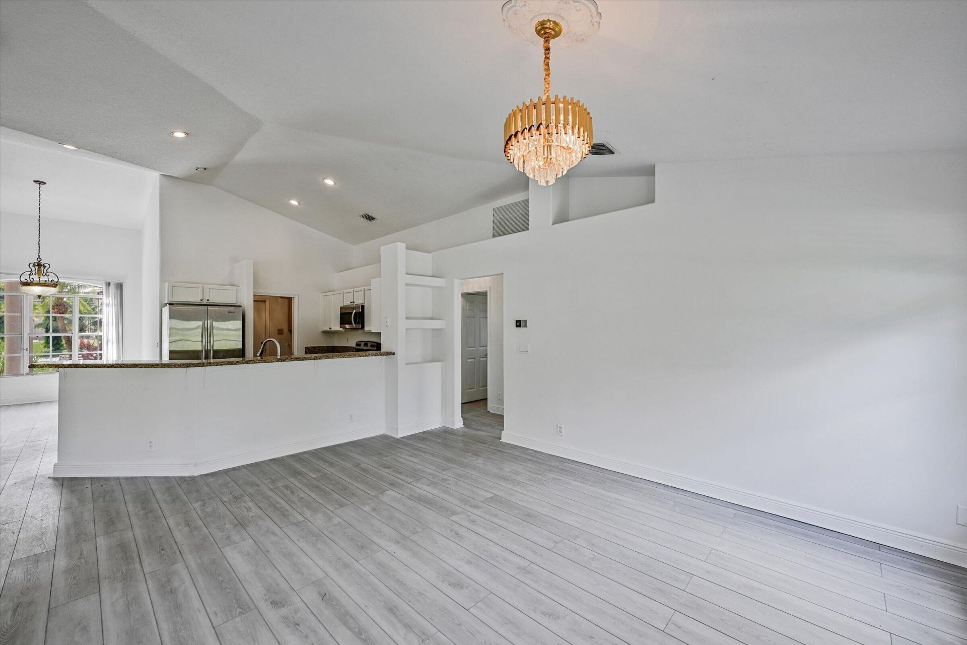 8671 155th Place N, Palm Beach Gardens, FL 33418 Photo