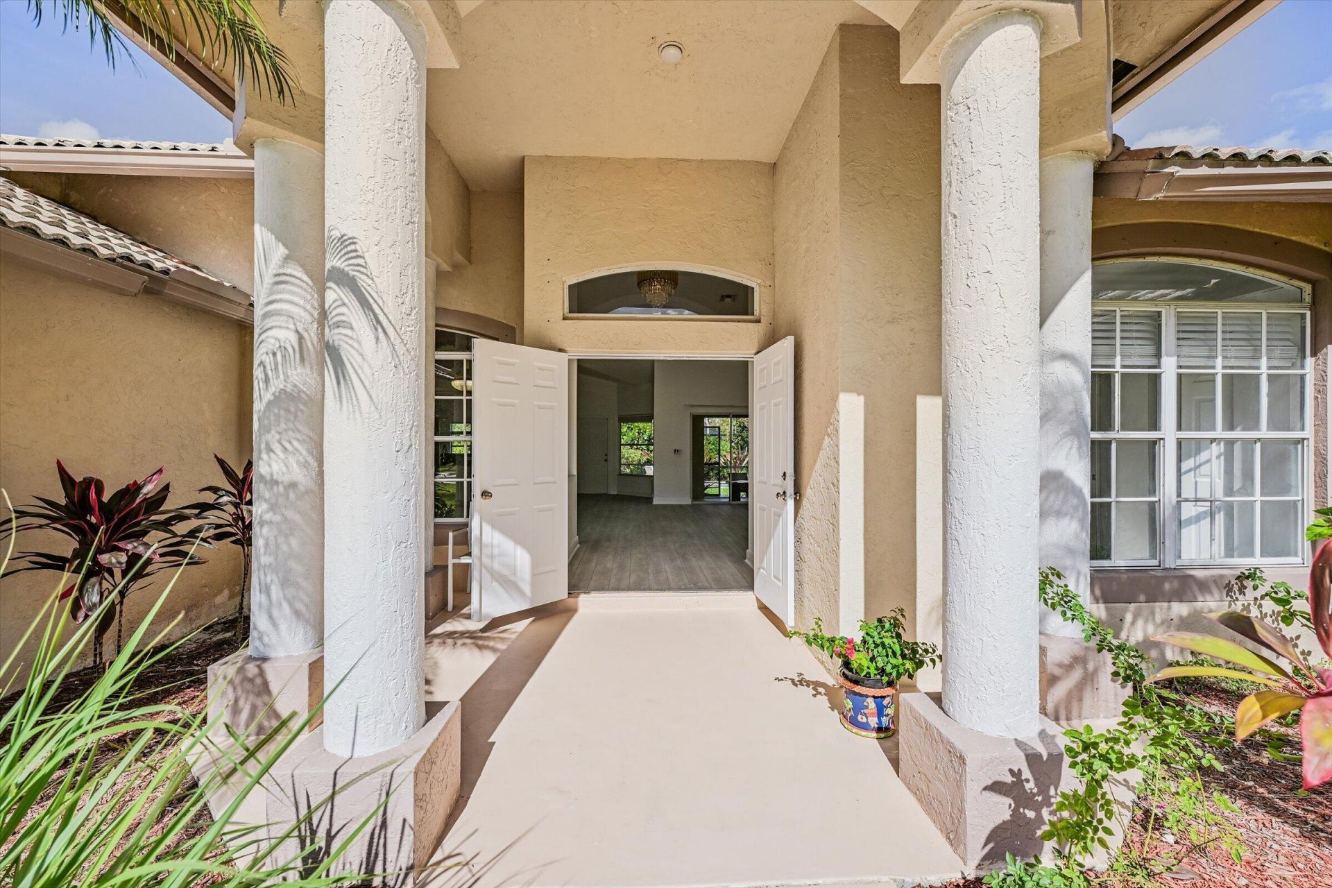 8671 155th Place N, Palm Beach Gardens, FL 33418 Photo