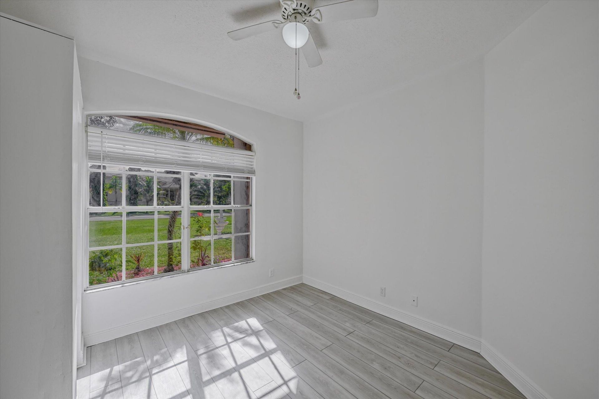 8671 155th Place N, Palm Beach Gardens, FL 33418 Photo