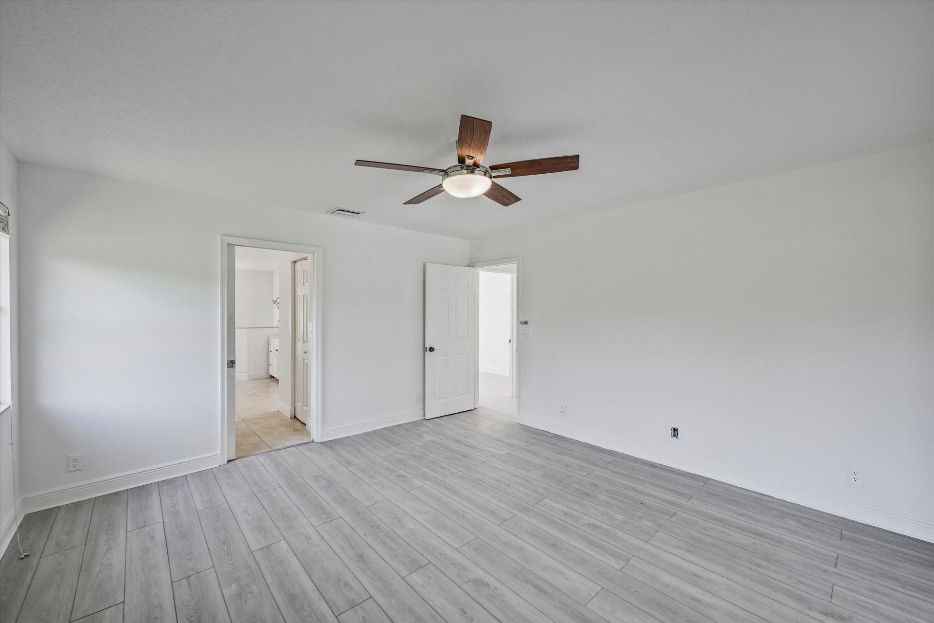 8671 155th Place N, Palm Beach Gardens, FL 33418 Photo